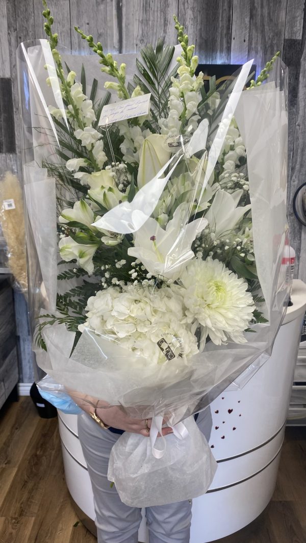Deluxe Sympathy bouquet