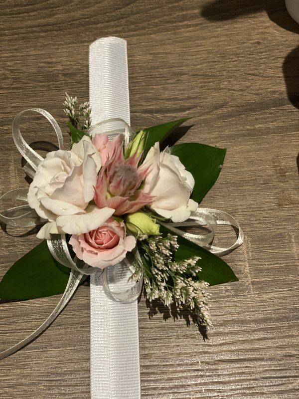 Corsage 021